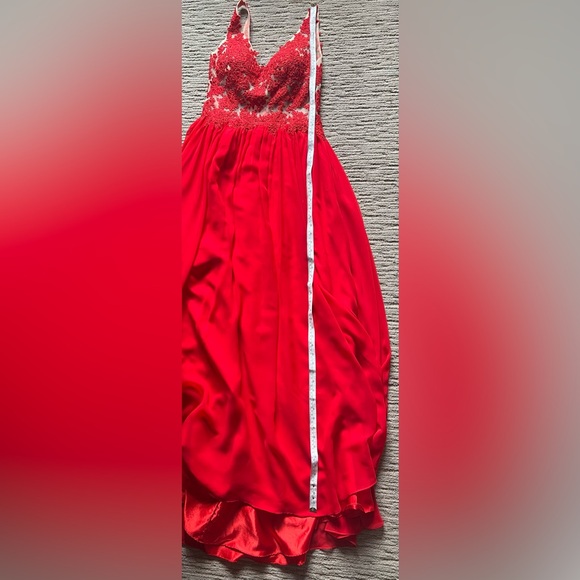 Red floral lace mesh bodice A-line grad dress / formal gown - Picture 8 of 9